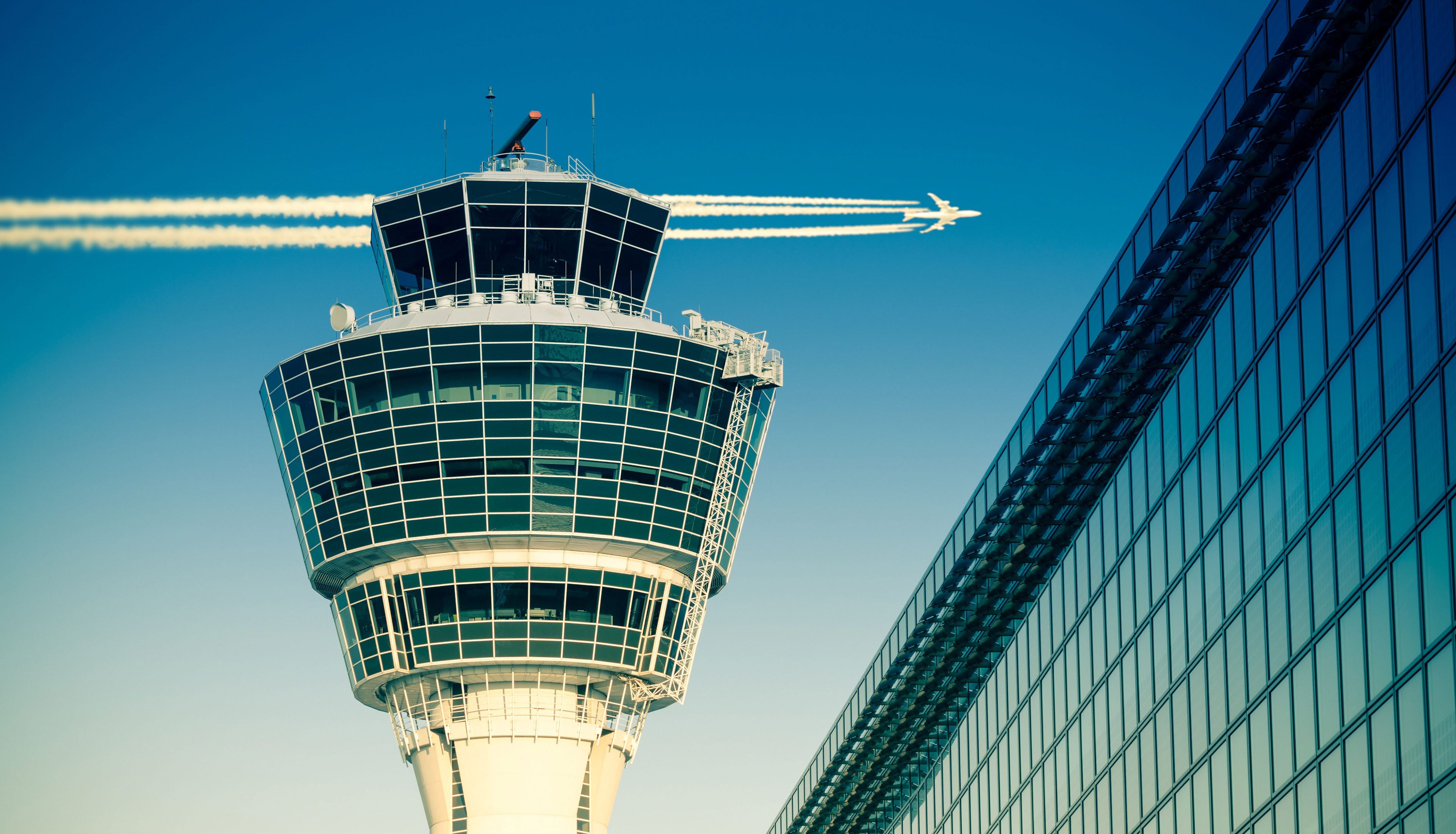 Air traffic control tower