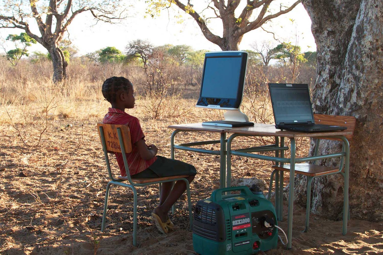 Customer Case with FU Berlin - A boy in front of a T60 eye tracker