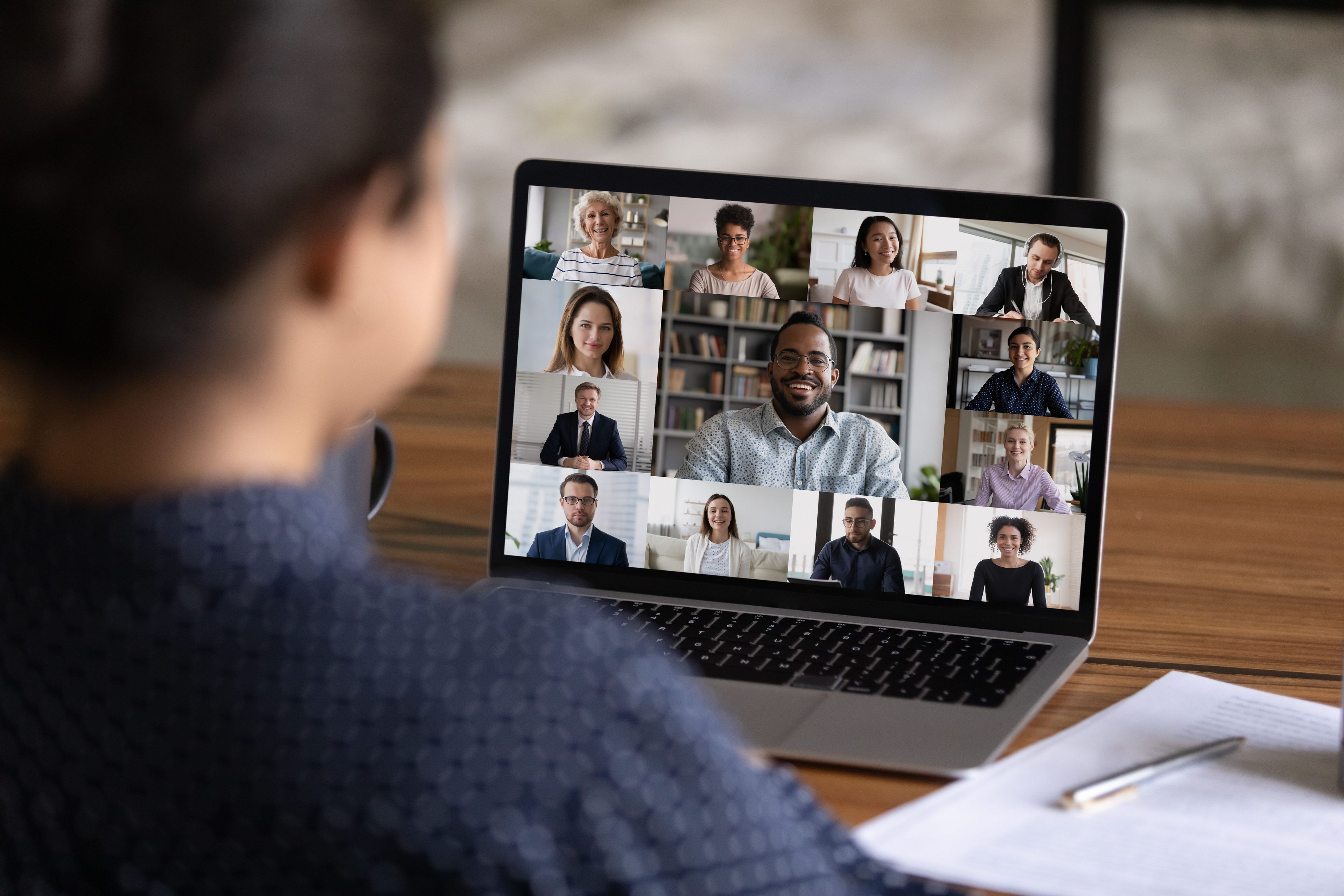 Woman in an online meeting