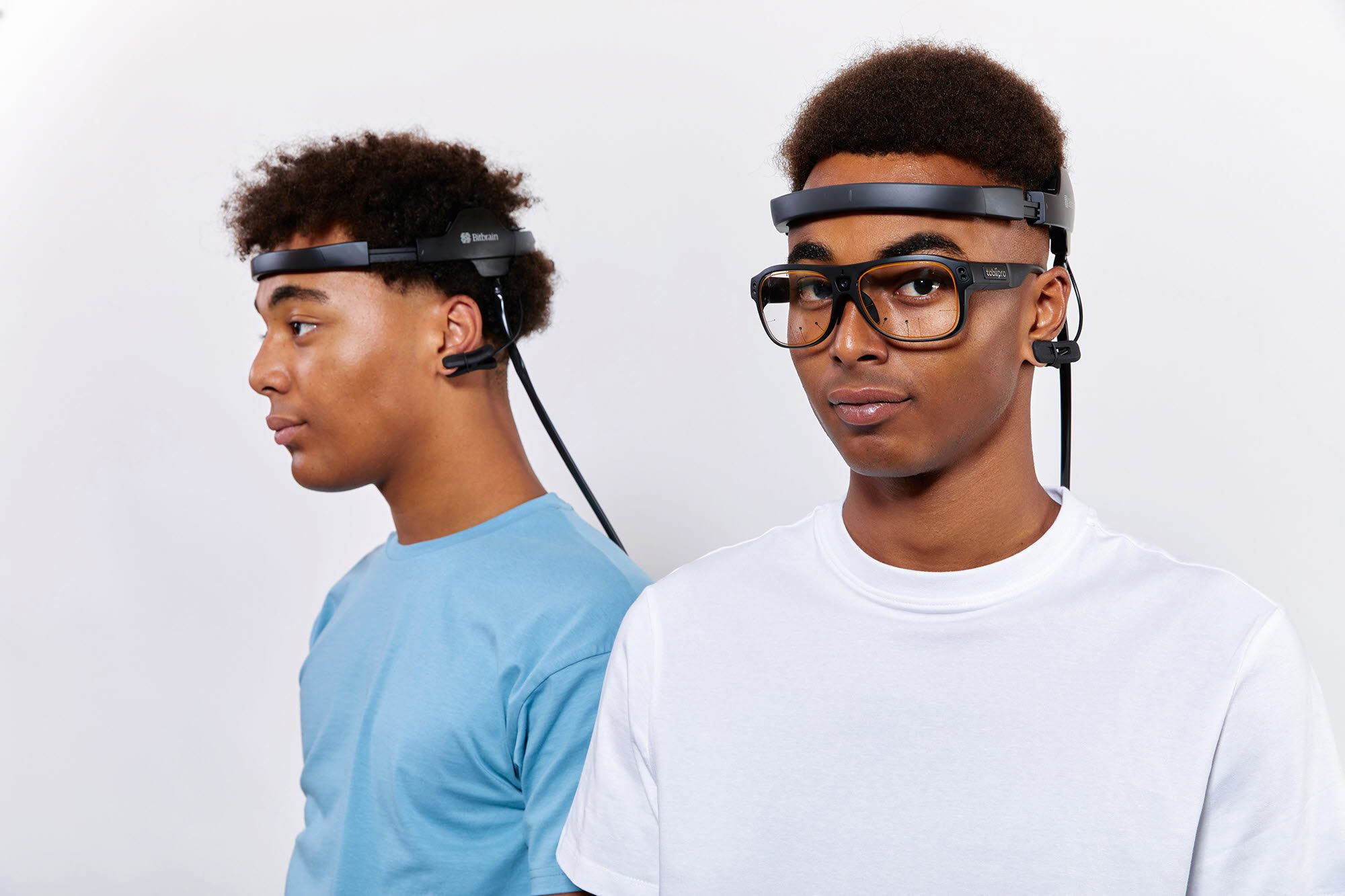 2 men wearing Bitbrain diadems