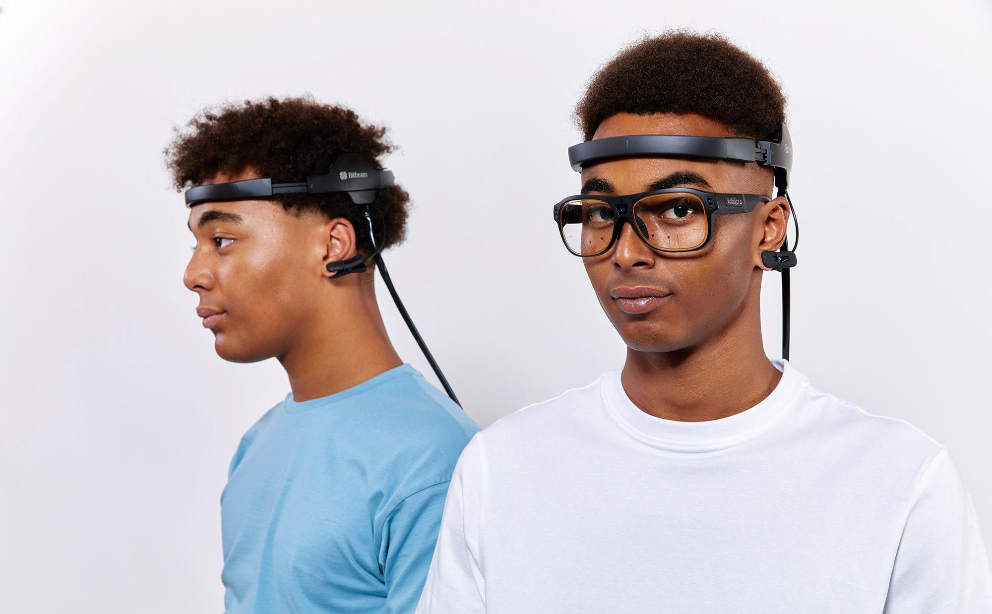 2 men wearing Bitbrain diadems